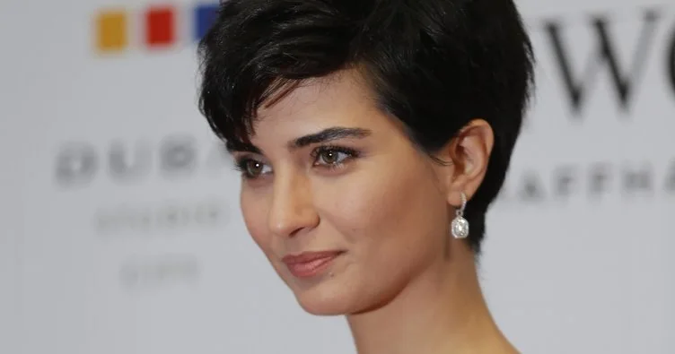 Tuba Büyüküstün’ü Ekranlara Döndüren Madde!