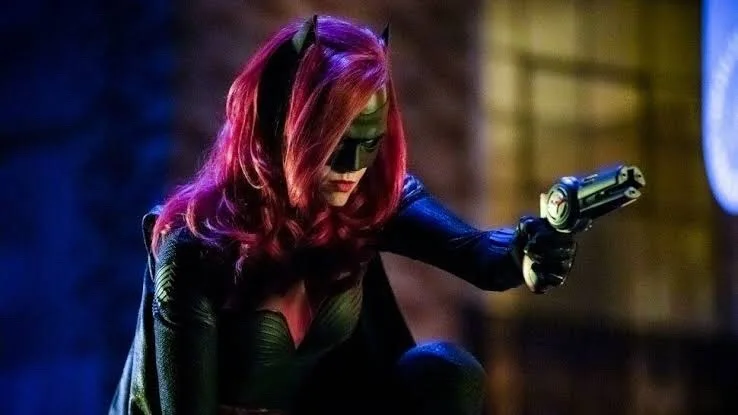 The CW Yeni Sezonda Yayınlayacağı Üç Diziyi Duyurdu!