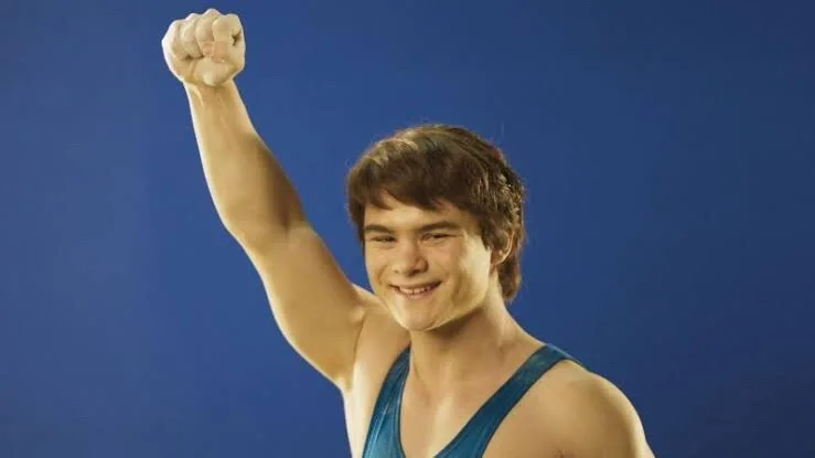 Naim Filmi Afişi İçin Oylama