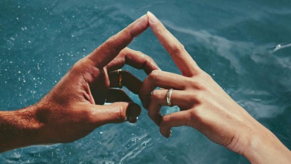 İlk ve Son: Nilüfer ve Cihan’ın Hikayesi | Ne İzledik?