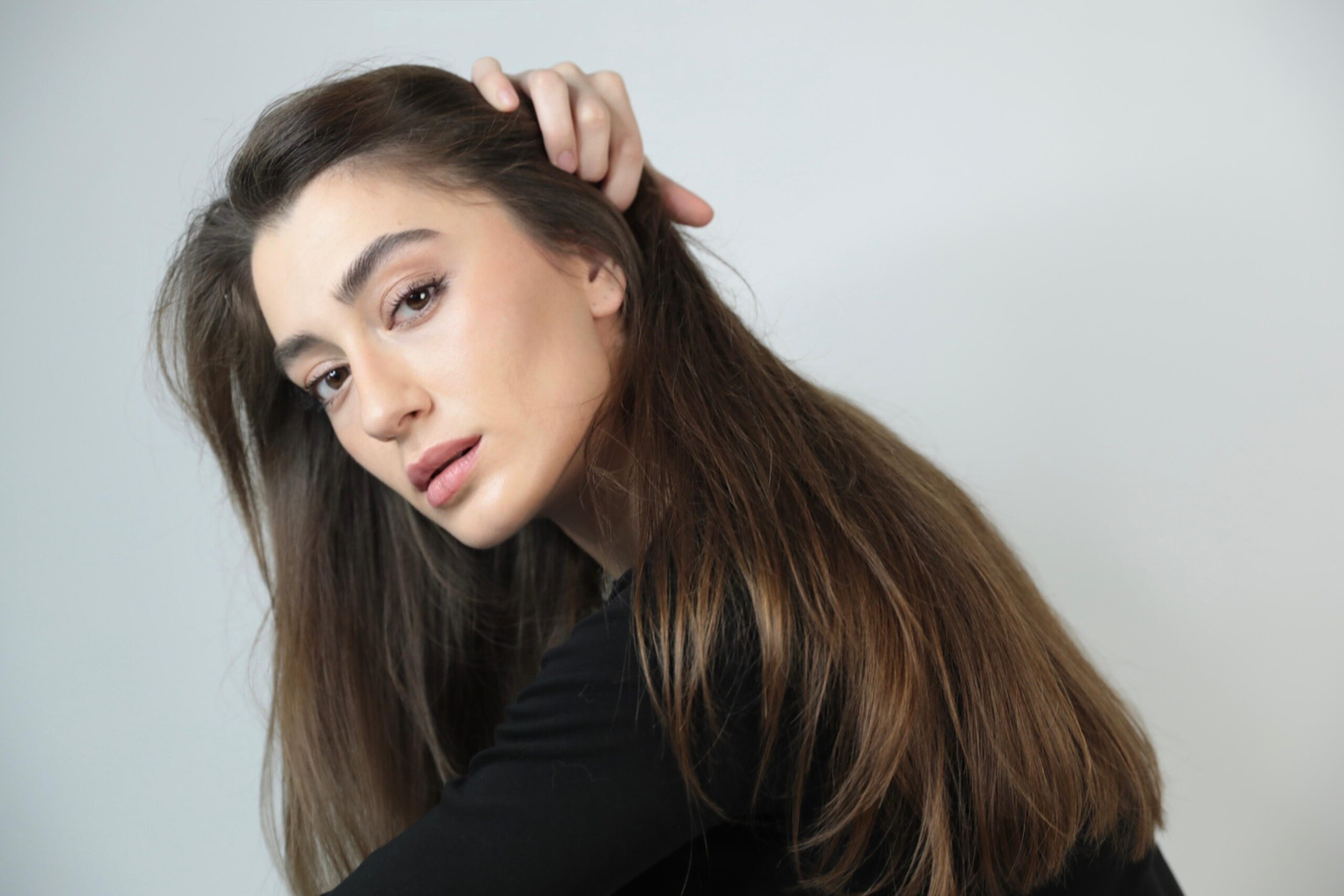 Fatma Tezcan: “Her farklı karakterin beni ileriye taşıyacağını ve dönüştüreceğine inanıyorum.”